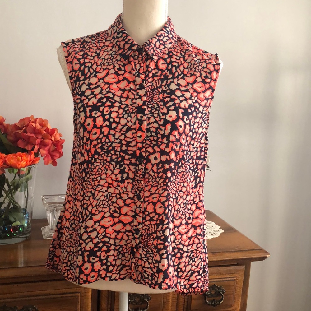 Basement Collection Women’s Sleeveless Top M